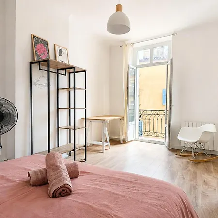 3 Centre Historique Apartment